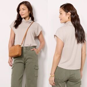 Evereve Short Sleeve Mock Neck Top in Light Beige